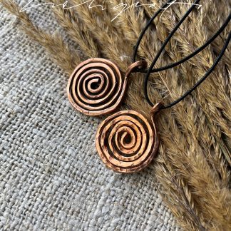 Kaulakorut rouhea Spiraali kaulakoru kaksi mallia