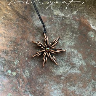 Silmukktähti kaulakoru kuparilanka